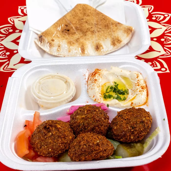 Falafel (4 Pieces) with Pita.